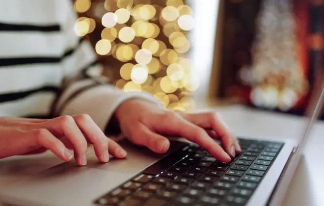 Consigue tu cena de Navidad y otros adornos en MallBi.com